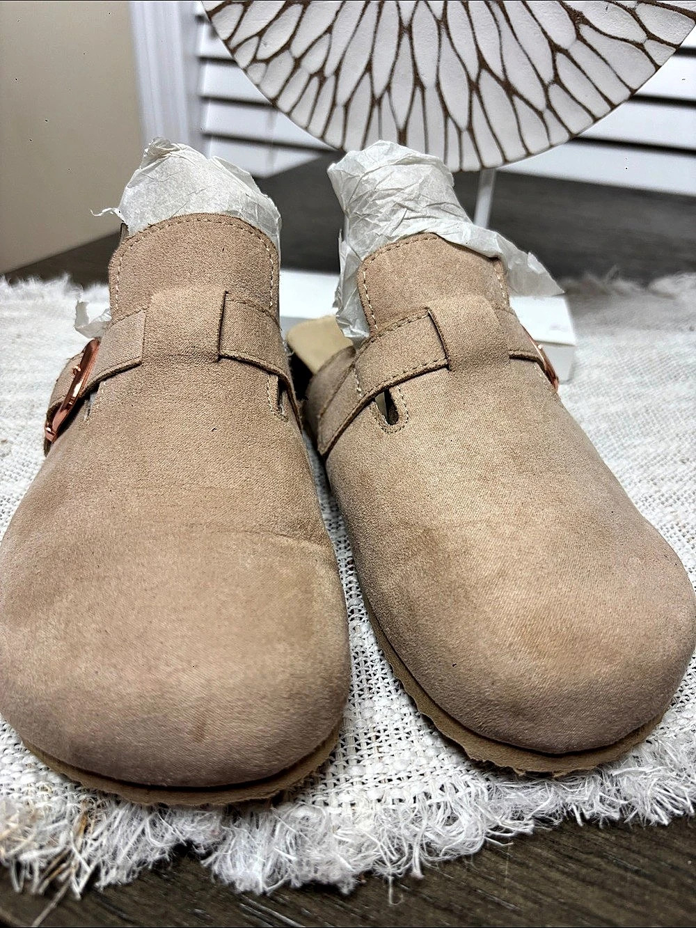 SO Kids Closed-Toe Sandals Girls Medium 3 Like New